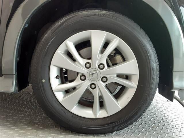 HONDA VEZEL HYBRID 2015