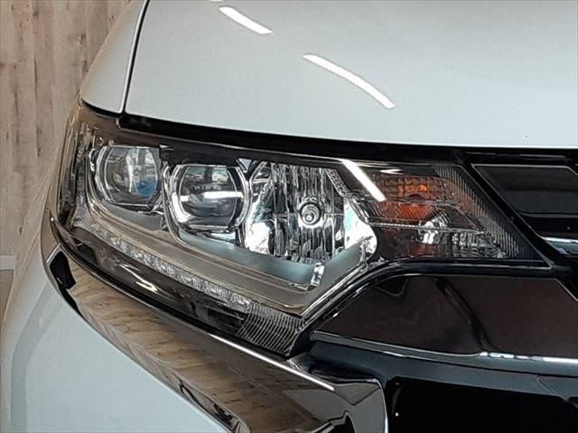 MITSUBISHI OUTLANDER PHEV 2015