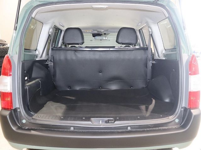 TOYOTA SUCCEED van HYBRID 2019