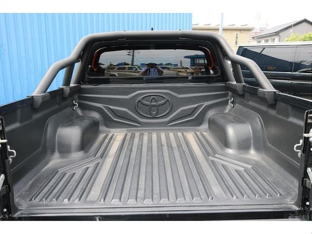 TOYOTA HILUX 4WD 2023