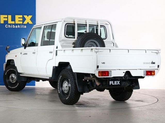 TOYOTA LANDCRUISER PICKUP 2015