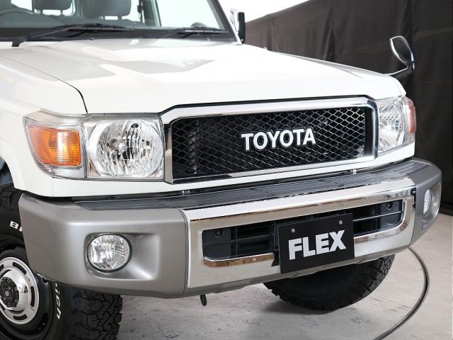 TOYOTA LANDCRUISER PICKUP 2015