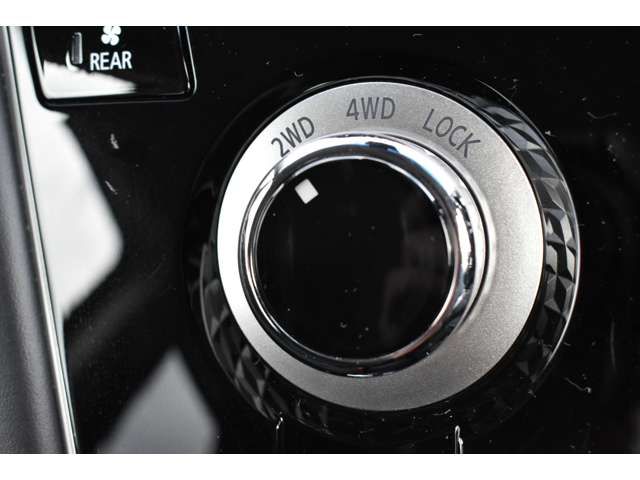 MITSUBISHI DELICA D:5 4WD 2022