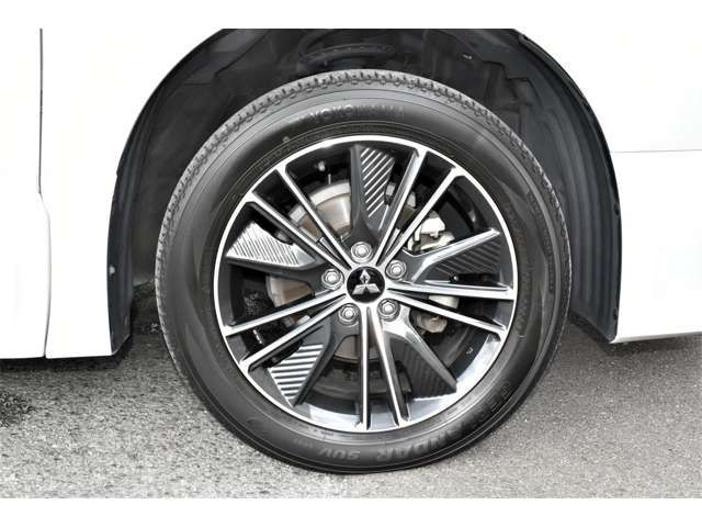 MITSUBISHI DELICA D:5 4WD 2022