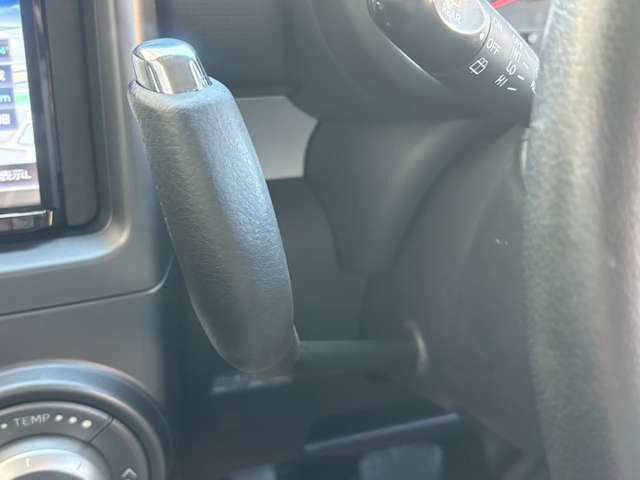 TOYOTA PIXIS SPACE 4WD 2013