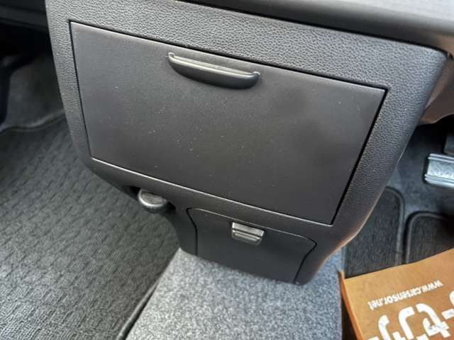 TOYOTA PIXIS SPACE 4WD 2013