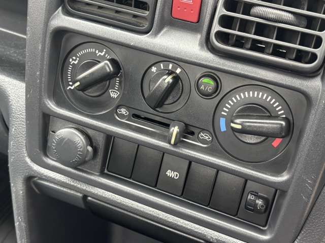 NISSAN NT100 CLIPPER 4WD 2020