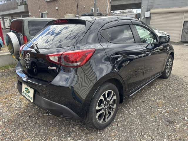 MAZDA DEMIO 4WD 2015