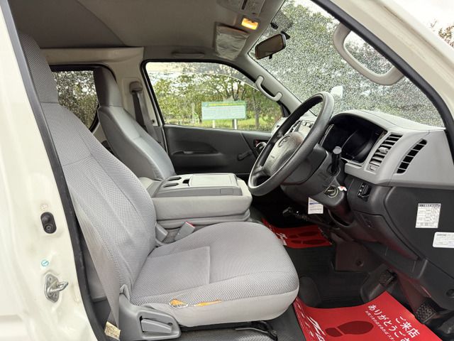 TOYOTA HIACE van 4WD 2006