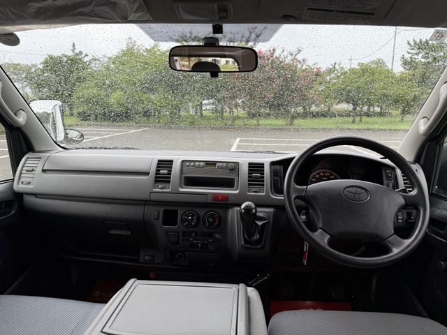 TOYOTA HIACE van 4WD 2006