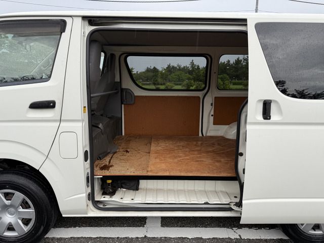 TOYOTA HIACE van 4WD 2006