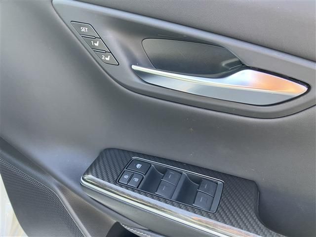 TOYOTA CROWN sedan hybrid 2018