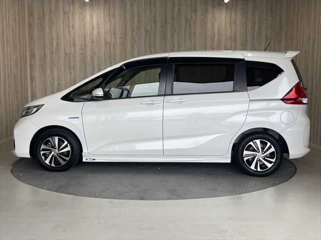 HONDA FREED HYBRID 2016