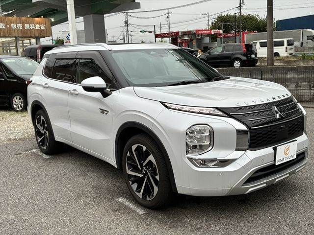 MITSUBISHI OUTLANDER PHEV 2023