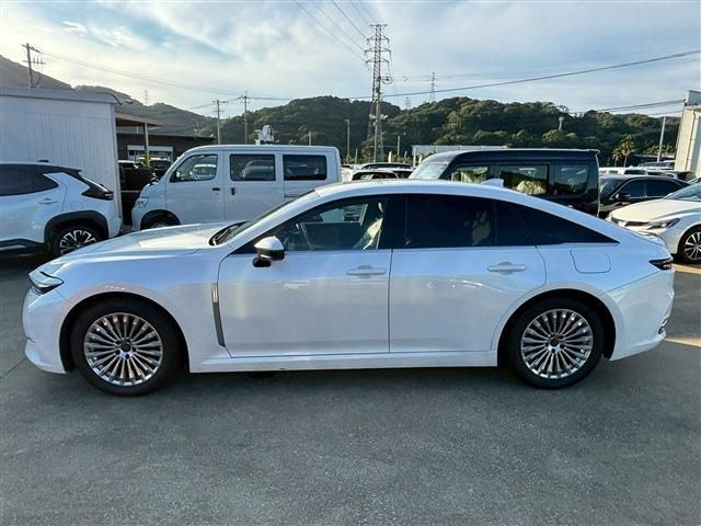 TOYOTA CROWN sedan hybrid 2024