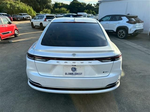 TOYOTA CROWN sedan hybrid 2024