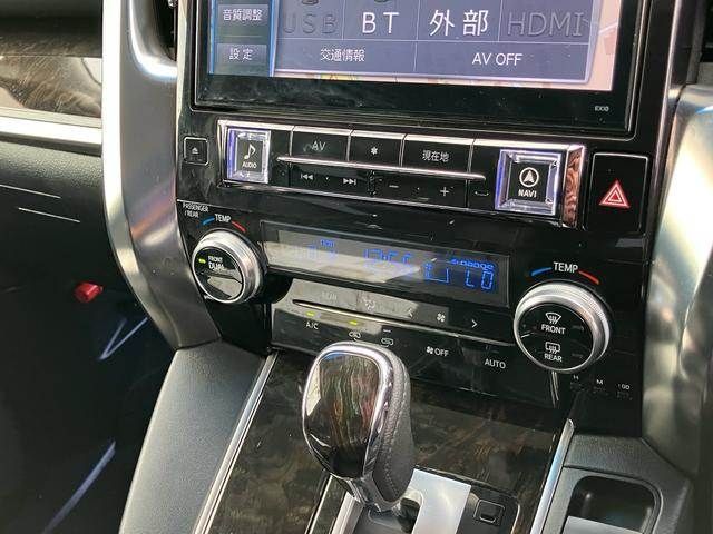 TOYOTA VELLFIRE 2015