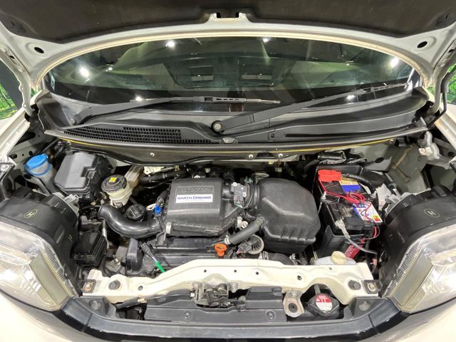 HONDA N BOX CUSTOM 2017