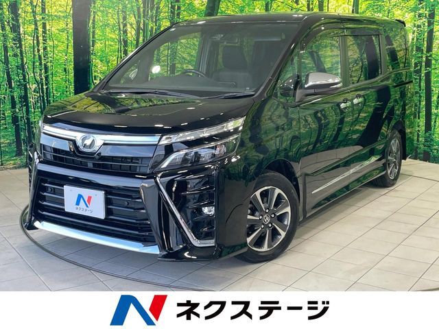 TOYOTA VOXY 2019