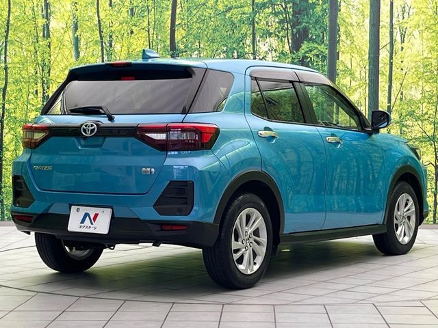 TOYOTA RAIZE HYBRID 2022