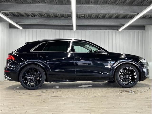 AUDI AUDI Q8 2019