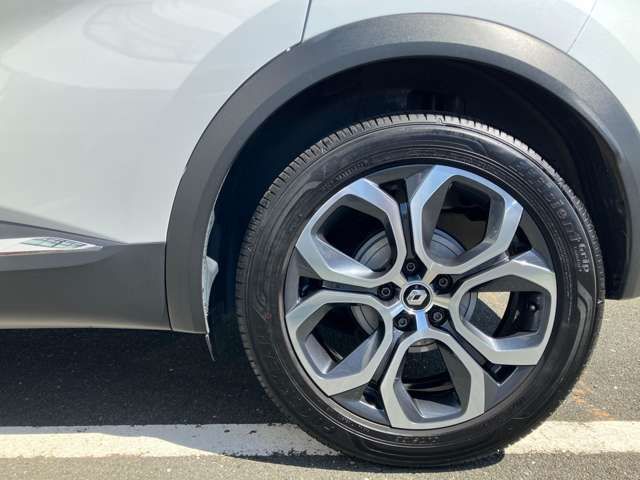 RENAULT RENAULT CAPTUR 2023