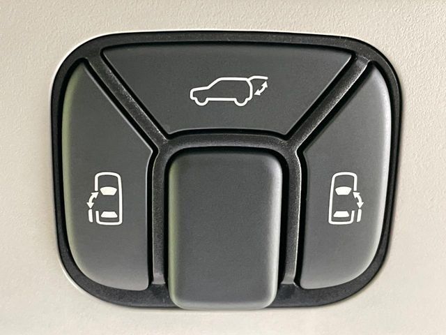 TOYOTA ALPHARD 4WD 2014