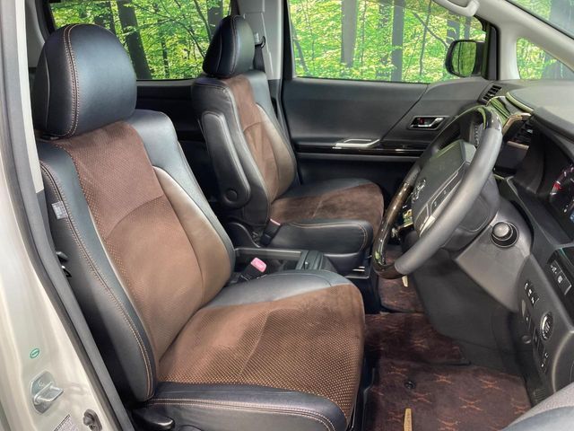 TOYOTA ALPHARD 4WD 2014