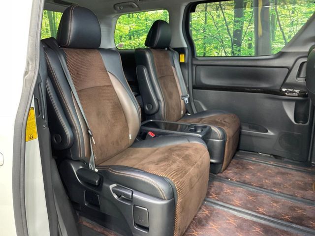 TOYOTA ALPHARD 4WD 2014