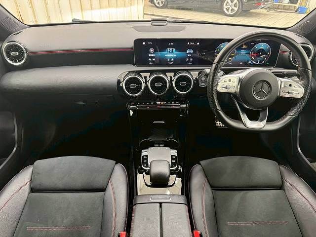 MERCEDES BENZ MERCEDES BENZ A class 2019