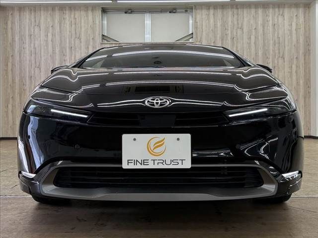 TOYOTA PRIUS 2023