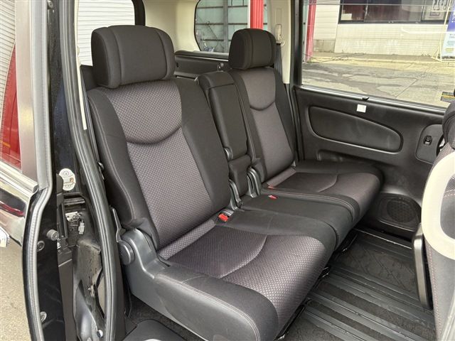 NISSAN SERENA  WG 4WD 2012
