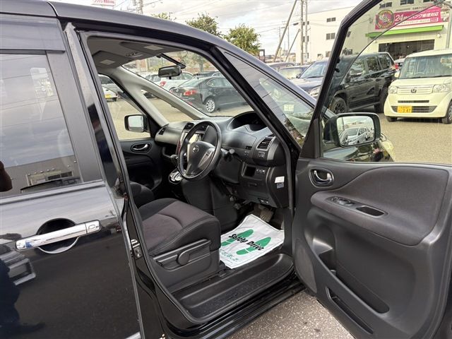 NISSAN SERENA  WG 4WD 2012