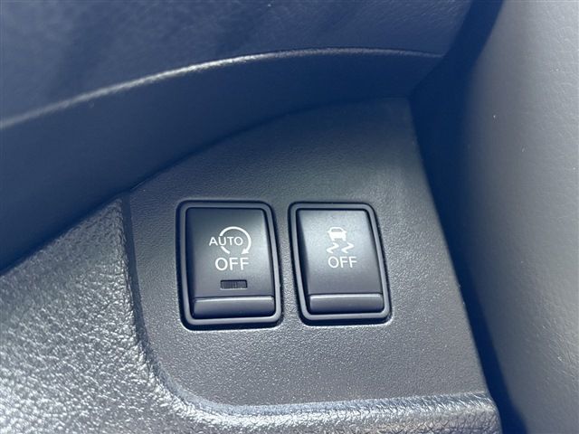 NISSAN SERENA  WG 4WD 2012