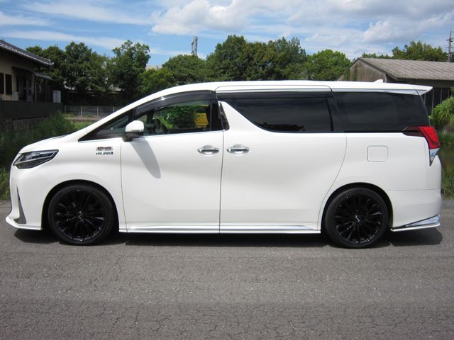 TOYOTA ALPHARD hybrid 4WD 2016