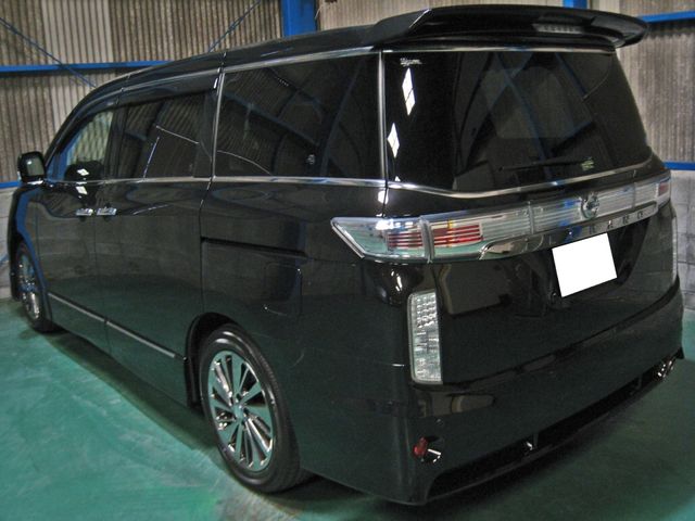NISSAN ELGRAND 2019
