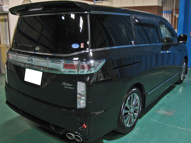 NISSAN ELGRAND 2019