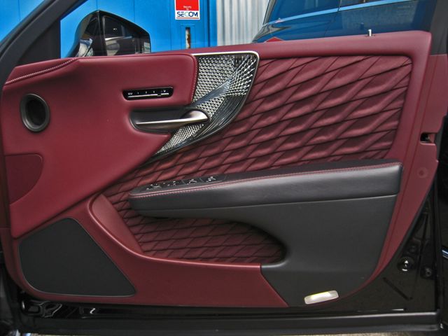 TOYOTA LEXUS LS500h 4WD 2017