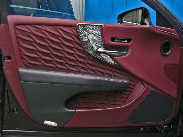 TOYOTA LEXUS LS500h 4WD 2017