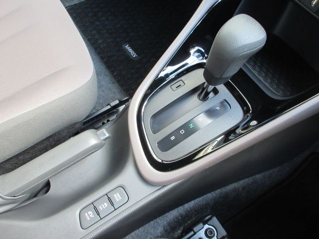 TOYOTA YARIS HYBRID 2020