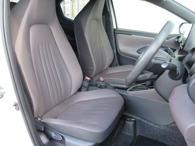 TOYOTA YARIS HYBRID 2020