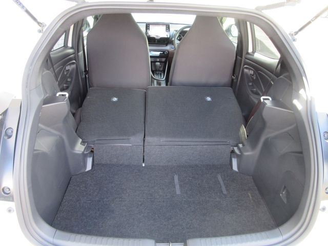 TOYOTA YARIS HYBRID 2020