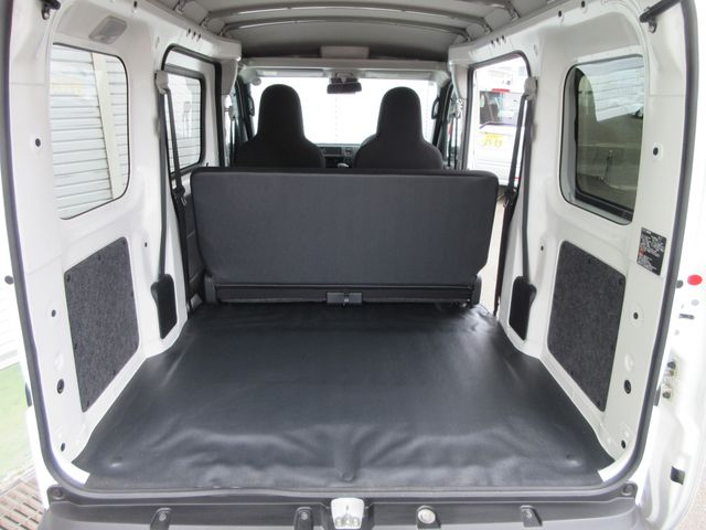 DAIHATSU HIJET CARGO 4WD 2024