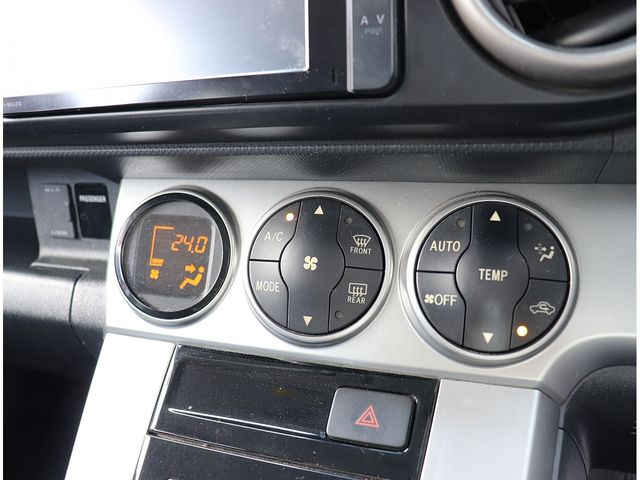 TOYOTA COROLLA RUMION 2014