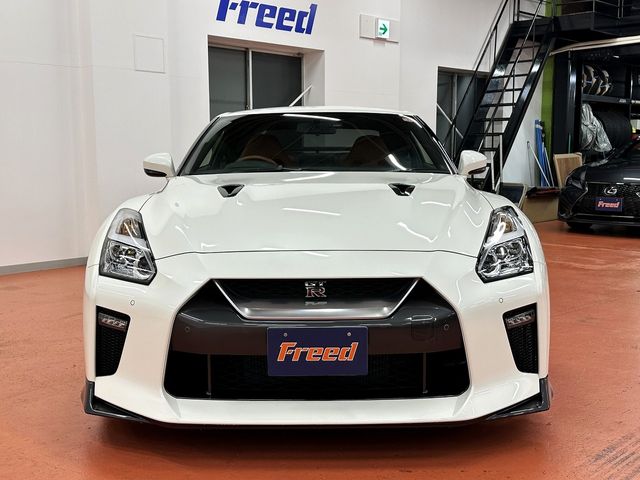 NISSAN GT-R 2016