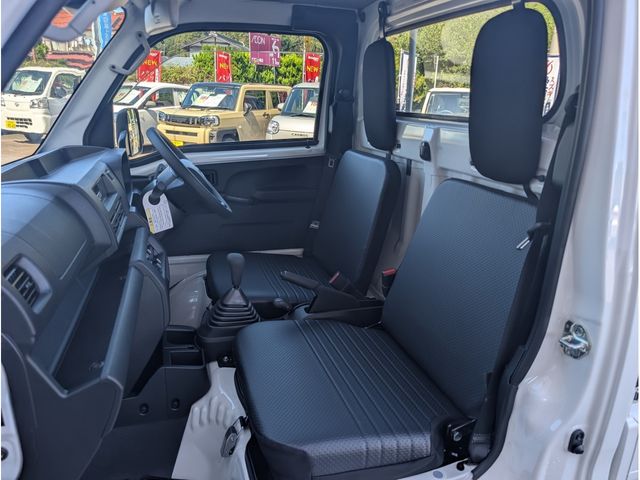 DAIHATSU HIJET truck 4WD 2025