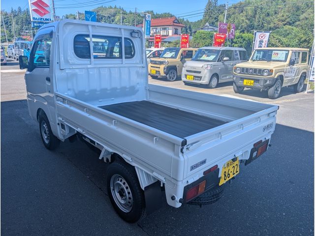 DAIHATSU HIJET truck 4WD 2025
