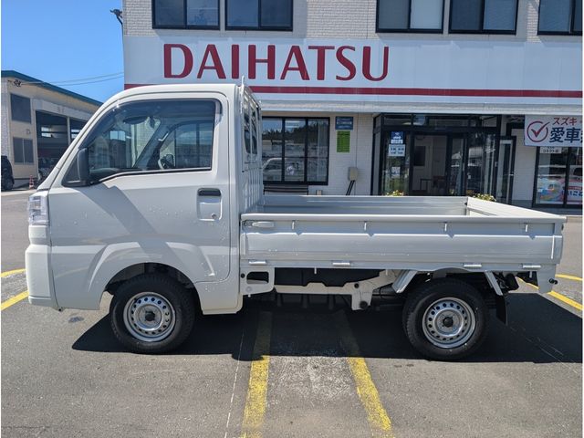 DAIHATSU HIJET truck 4WD 2025