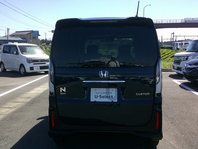 HONDA N BOX CUSTOM 2025