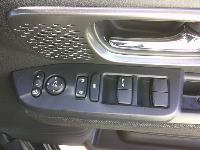 HONDA N BOX CUSTOM 2025